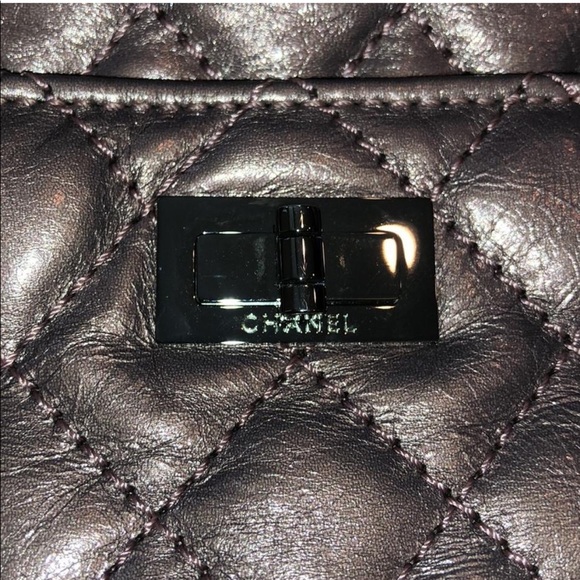 Chanel 2.55 Reissue Camera Metallic Shoulder Bag - Picture 6 of 8